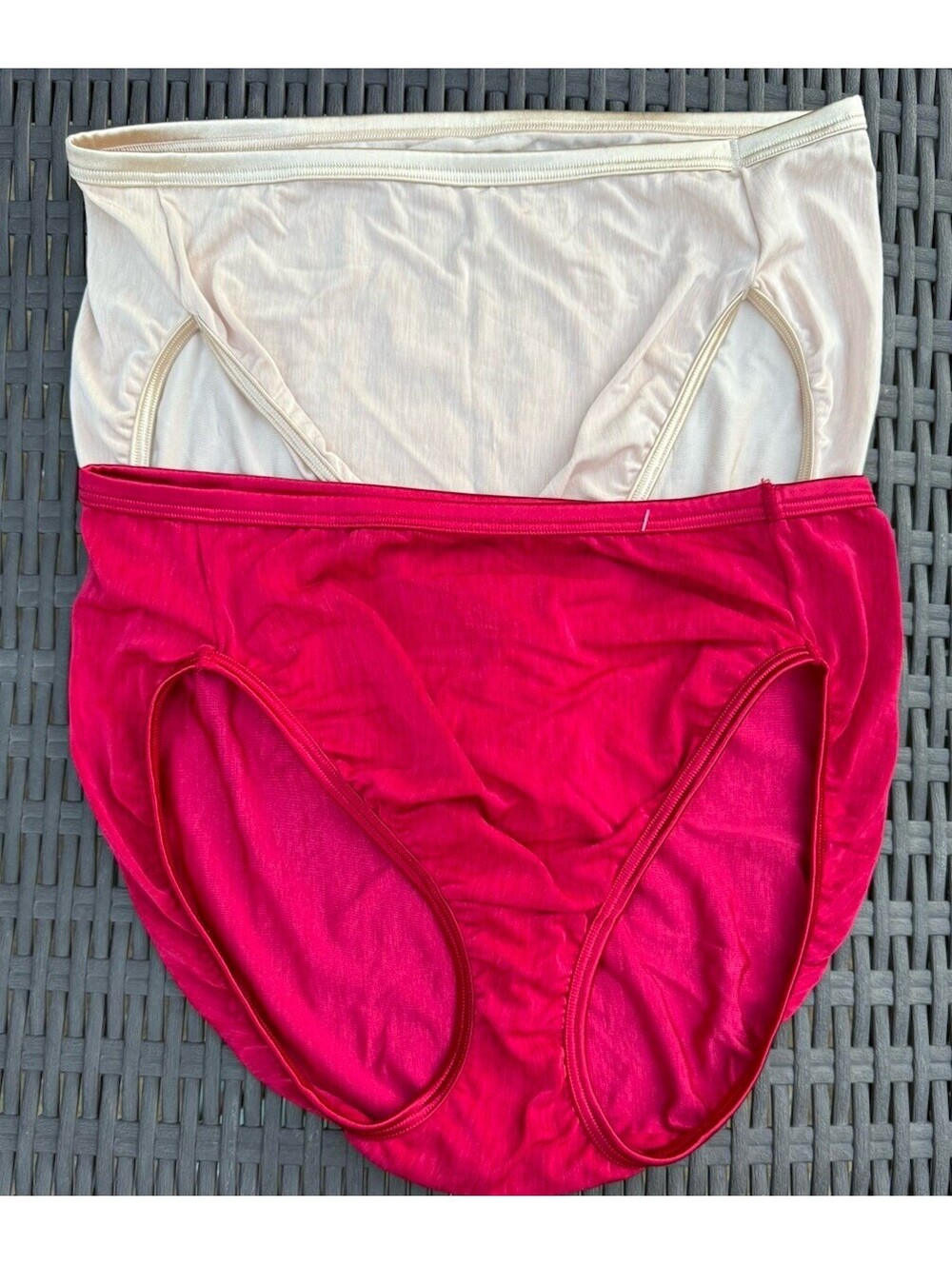 Vanity Fair Lingerie Women Nylon Blend Beige Red Underwear Pantie Set 2pc